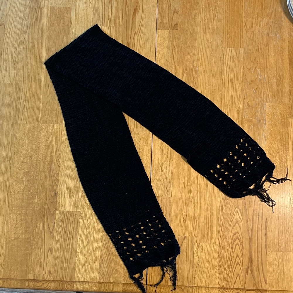 Source Unknown Black Knit Scarf